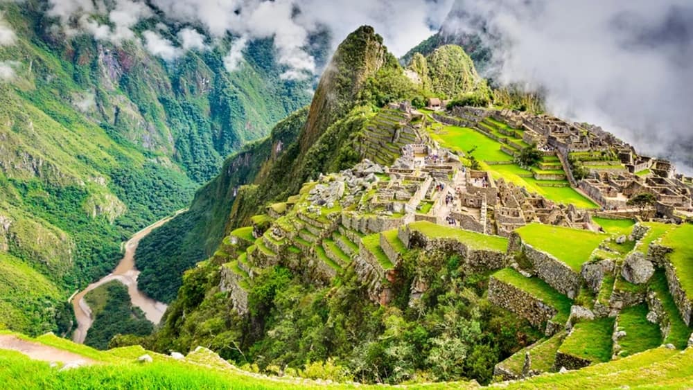 How to Combine Sightseeing And Hiking on Trips how to combine sightseeing and hiking on trips.jpg