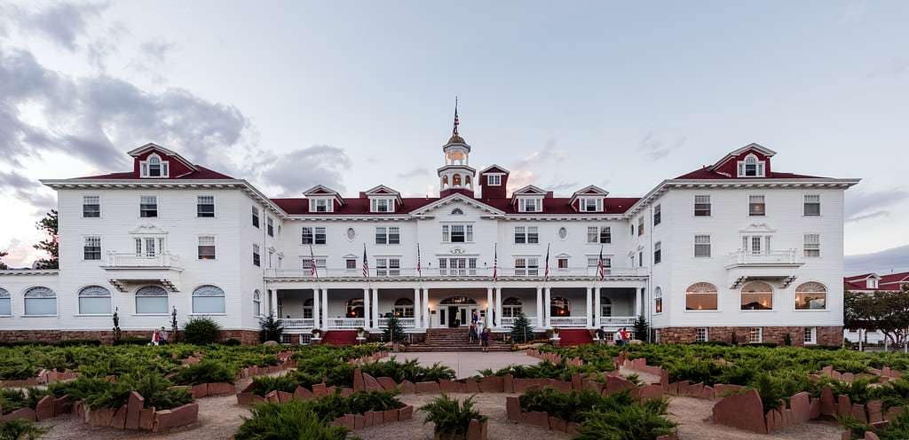 8 of America's Most Haunted Hotels: Spine-Chilling Stays and Mind Blowing Experiences the stanley hotel in estes park a town on the eastern edge of rocky mountain 597837