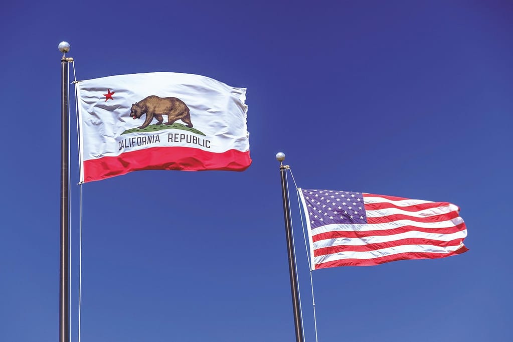 15 Best Places to Visit in California: Ultimate Travel Guide for 2025 State and national flags of California and The United States